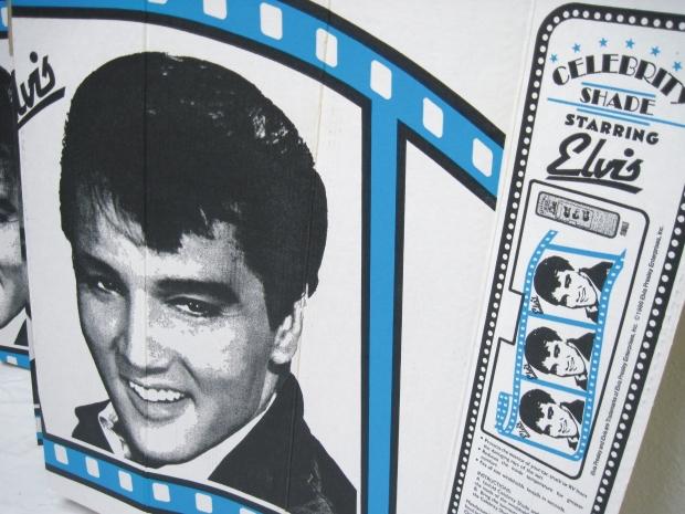 Rare 1986 elvis presley car shade! only a few in existence, original packaging