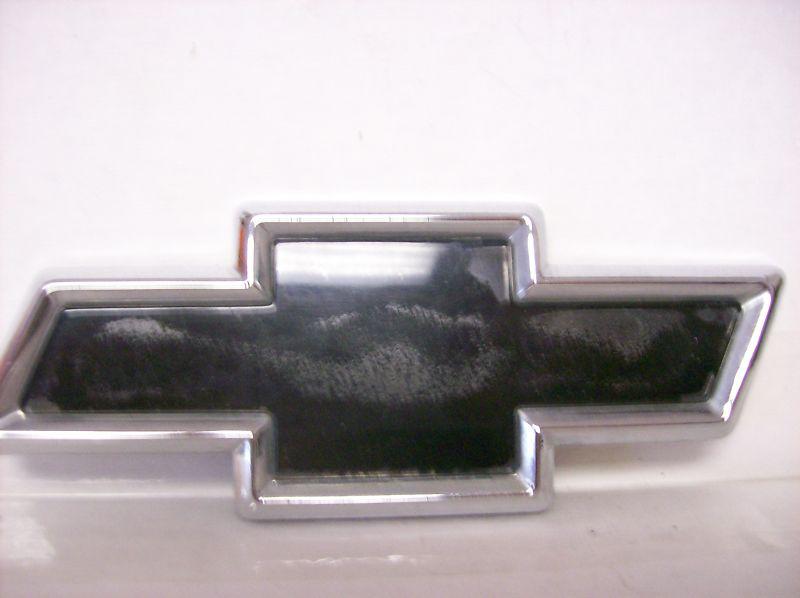 Chevy monte carlo trunk bow tie emblem oem 1995 -96 -97 -98 -99