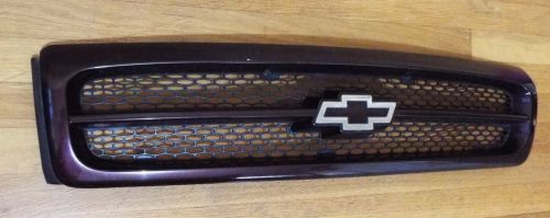 Genuine 1995-1996 chevrolet impala ss radiator grille-dark cherry metallic