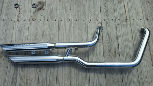 Harley davidson 2003 deuce, stock exhaust pipes with screamin eagle ii slip-on.