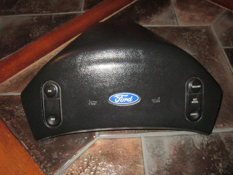 Ford steering wheel center horn pad 92 93 f150 bronco 94 95 96 97 f250 f350 oem
