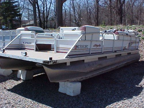 Playbuoy eagle pontoon for parts *18&#039; long w/22&#034; tubes * use for lake raft??