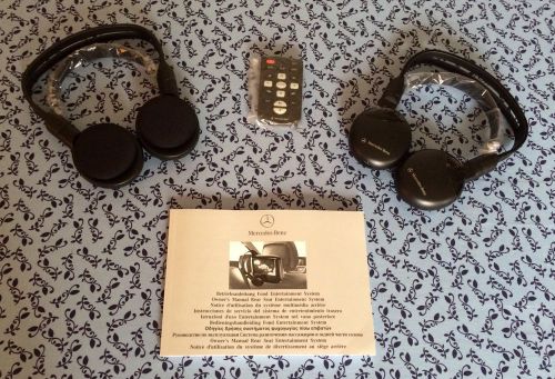 New mercedes s e r ml gl class dvd wireless headphones &amp; remote  class oem guide