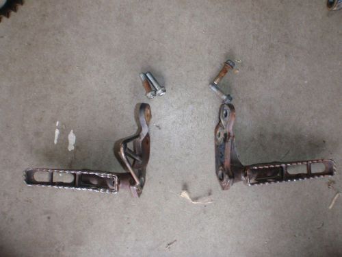 Honda atv trx 250x  trx250x  foot pegs 1991 87-92 oem #106 left right bolts