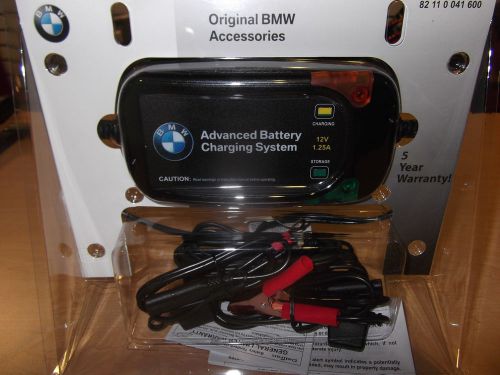 Bmw  battery advanced charger trickle system 82110041600 oem