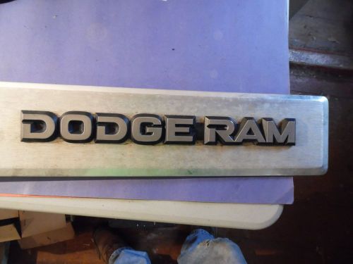 87 dodge ramcharger oem tailgate trim with mounting tabs