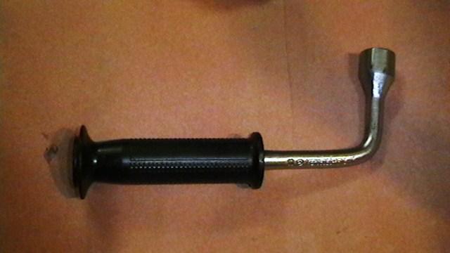 Heyco mercedes-benz #10~ 17mm lug wrench 1235810001