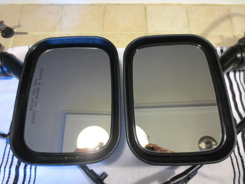 Side mirrors hummer h2 2005 w/ chrome backing exc. cond. defrost, etc.