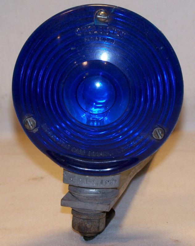 Vintage cyclostat blue light assembly with mounting bracket (p100623)