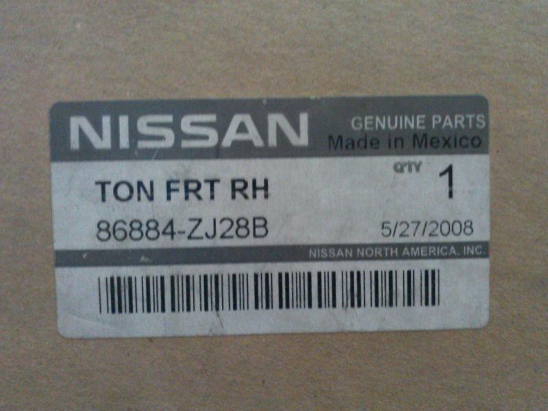 Nissan titan front rh seat belt 