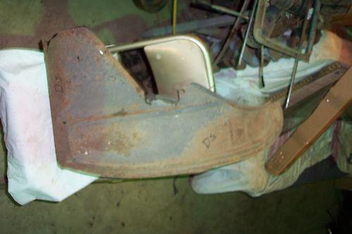 1949-52 chevrolet car ds rear inner fender