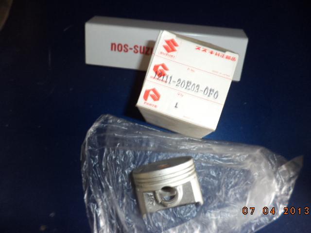 An125 1997 -1999 (12111-20e20-0f0) piston  new  nos-suzuki- parts.com