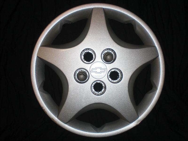 2005 chevrolet cavalier 14" hub cap / wheel cover