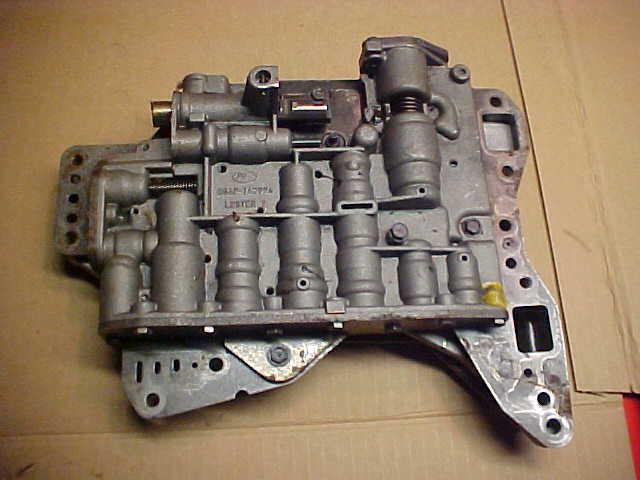 1966-1967 lincoln continental transmission valve body