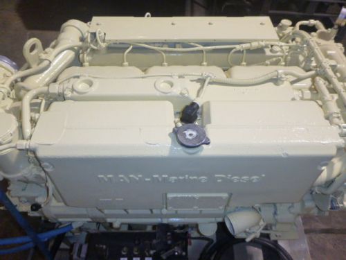 Man d0836le401 marine propulsion engine rated 450 bhp@2600 rpm