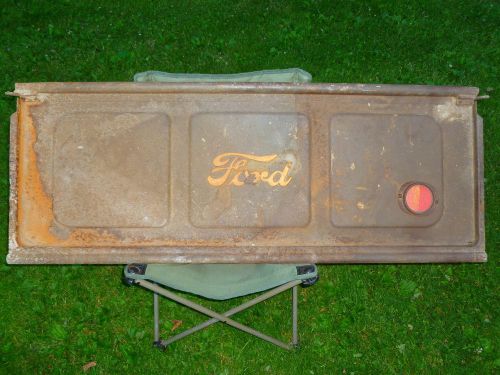 1952 ford f-100 tailgate
