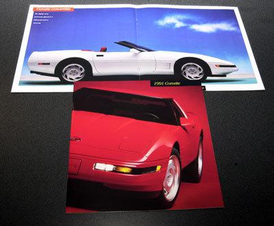 Corvette 1991 dealers brochure with sleeve mint c-4 91