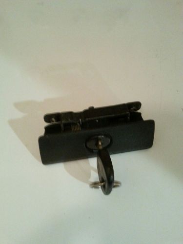 Bmw 325i e30 635csi e24 528i e28 glove box lock with key g00d working condition