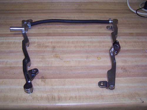 Fuel rail mustang 4.6  2v - 01-04