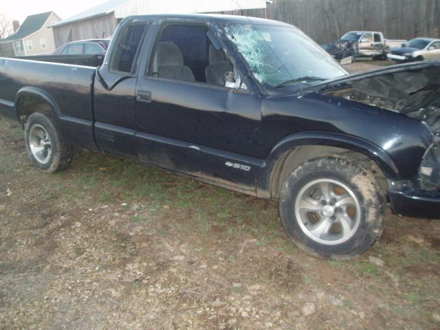 2001 chevrolet s-10 truck parts call or message and i will post part sk#7706