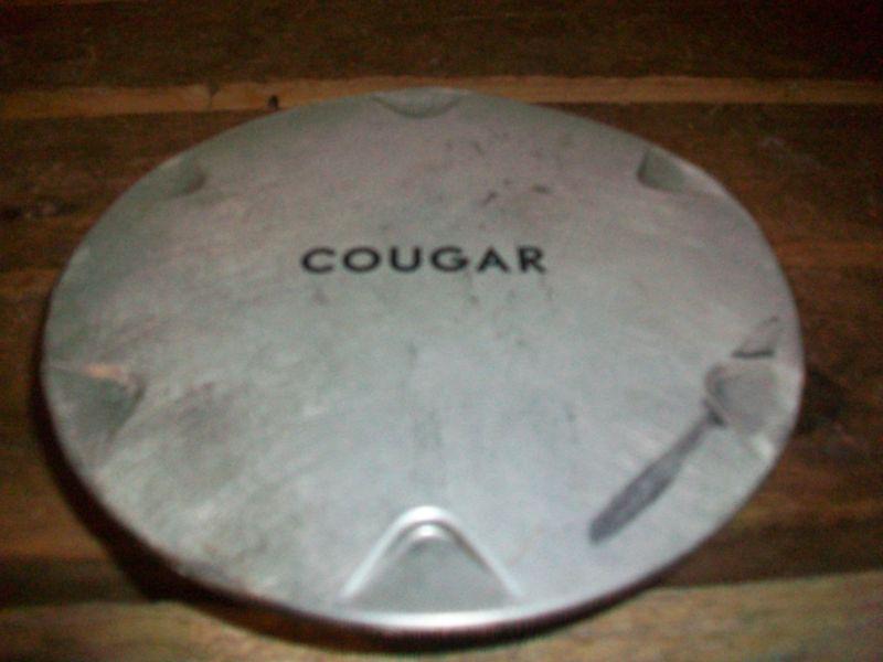 Center cap for a factory 16 inch rim - mercury cougar / 1998-2002 