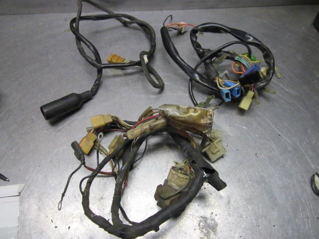 Suzuki 1974 1975 gt380 wiring harness set both 3101-36610-33100