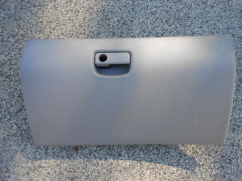 Sienna 2003-12 toyota oem 55550-ae010-b0 500n dr assy glove compartment gray