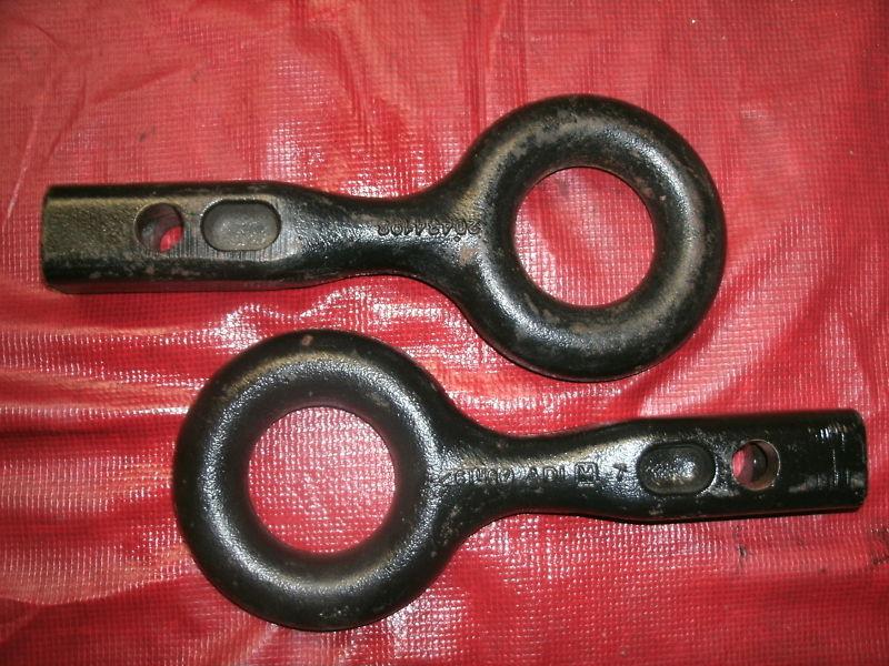 Set of 2 volvo tow hook's 