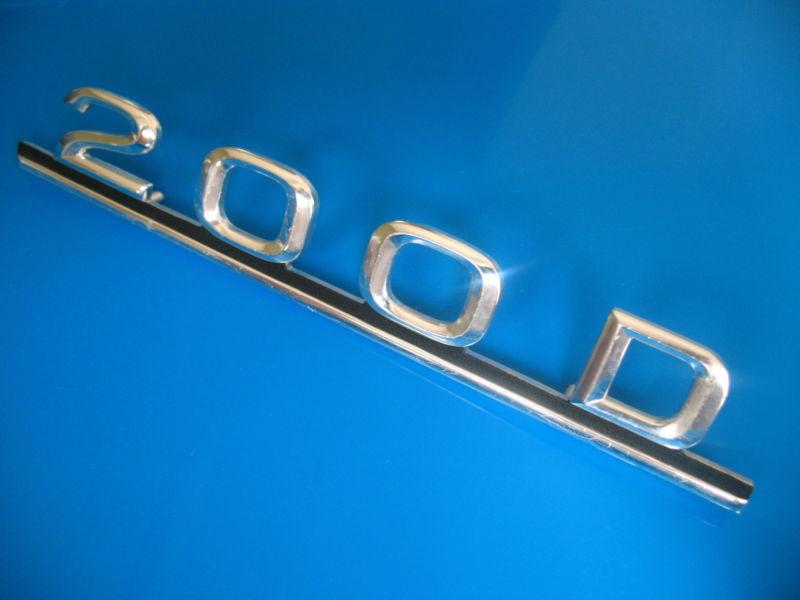 Mercedes benz w115 200d trunk lid emblem designation