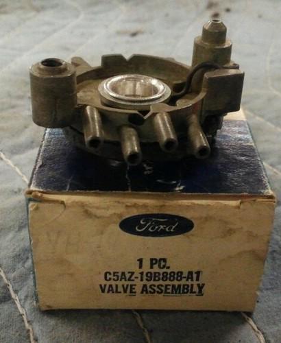 Ford air condition vacuum selector  damper door valve nos