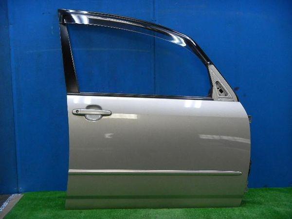 Toyota corolla spacio 2001 front right door assembly [8413100]