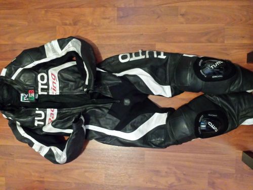Tutto racing suit