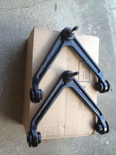 2 used upper control arms for 02 dodge ram 1500 4x4