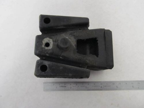 0434632 391710 johnson evinrude exhaust housing lower rubber mount 90-250 hp