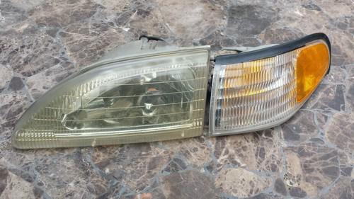 Left front headlight assembly and turn signal assembly for 94-98 mustang