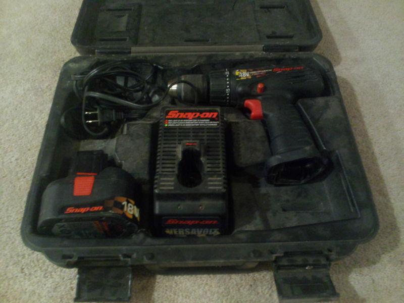 Snap-on 18v cordless drill, impact, versavolt charger, battery cdr3850 ct3850