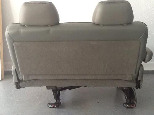 Dodge caravan bench seat (2nd row)