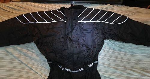 Black one-piece rain suit - men&#039;s xl - barely used/ excellent quality - triumph