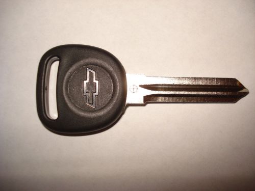 New original oem 2006 2007 chevy monte carlo transponder chip key chevrolet