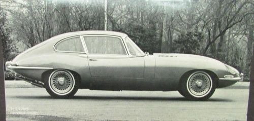 Original 1968 jaguar dealer sales brochure folder xk-e 2+2 coupe roadster