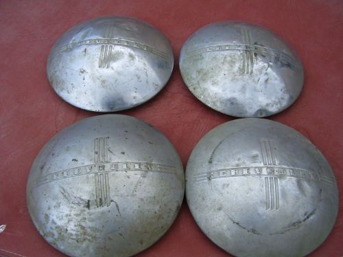 1940 original chevrolet &#034;moon&#034; hubcaps set of 4