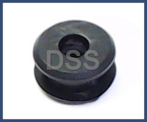 Genuine bmw e23 e24 e30 e34 e36 etc throttle cable bushing oes 35411152331