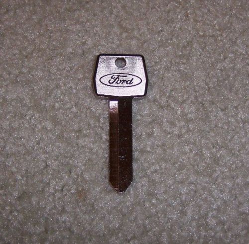 Nos ford thunderbird mustang small hole key blank for 1970-1980 fords.
