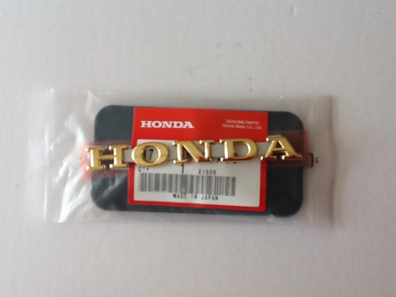 Honda goldwing 1500 genuine saddlebag honda emblem made japan 2bs11
