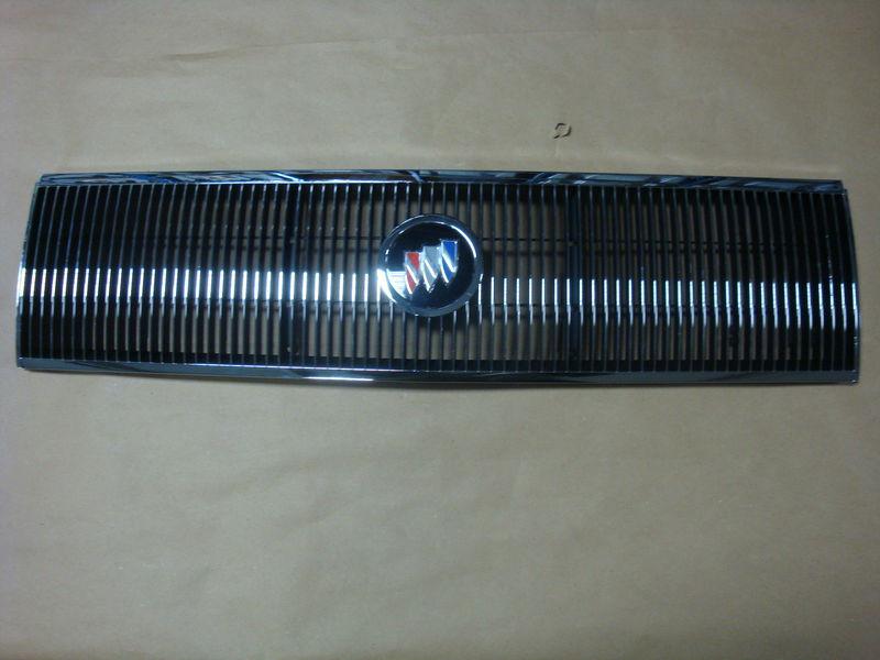Nos oem 1985 86 buick electra park ave chrome grille with emblem