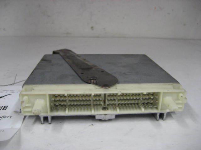 Ecu ecm computer volvo 850 1995 non turbo 4 valve po6842873 375130