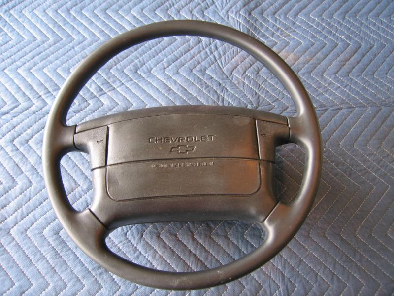  air bag steering wheel. 93-95 astro van. black nice condition