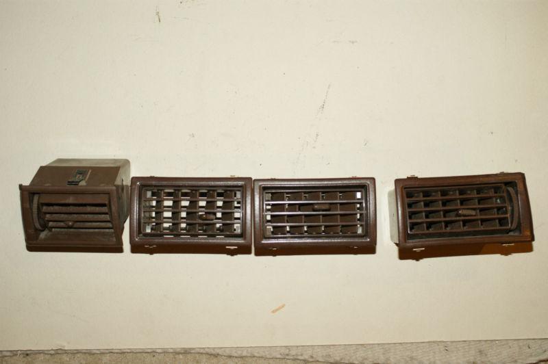 Toyota 4runner dash  air vents all four brown nice 84 85 86 87 88 89