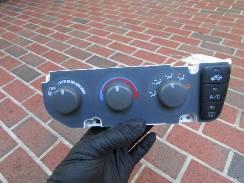 #9621 honda crv 99 00 01  oem temp ac heat climate control panel unit switch