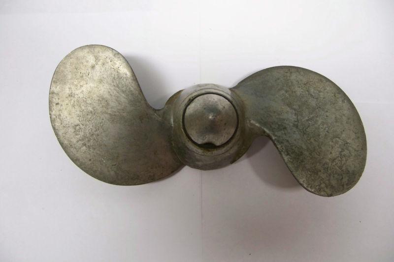 Outboard propeller 6